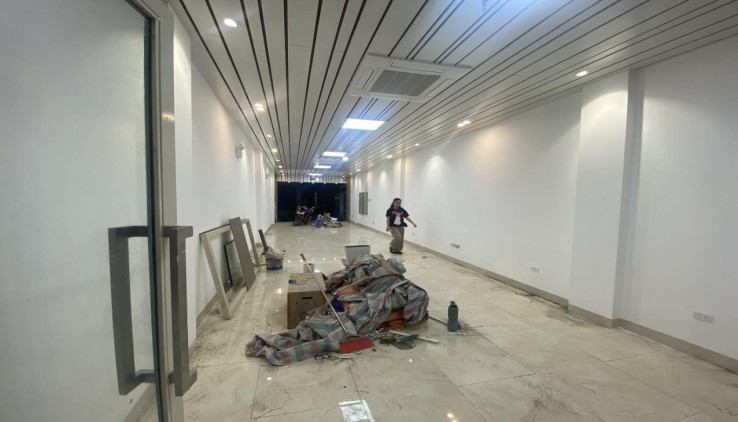 CHO THUÊ MẶT BẰNG KD NGÕ Ô TÔ TRÁNH TRƯƠNG ĐỊNH, 100M2, 6.5 TẦNG, GIÁ 55 TRIỆU, 2 THANG MÁY CHẠY VÙ VÙ, KD ĐINHr